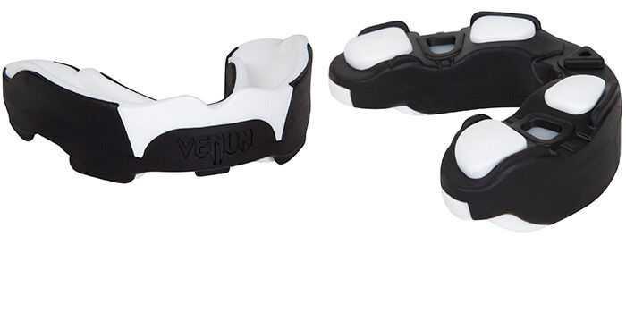 Predator Mouthguard Ice Black
